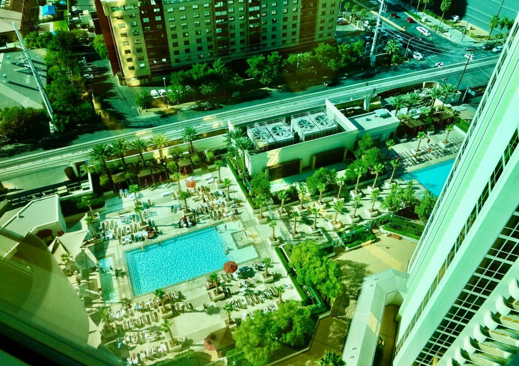 Strip View Suites - No Resort Fee ! Лас Вегас Стая снимка