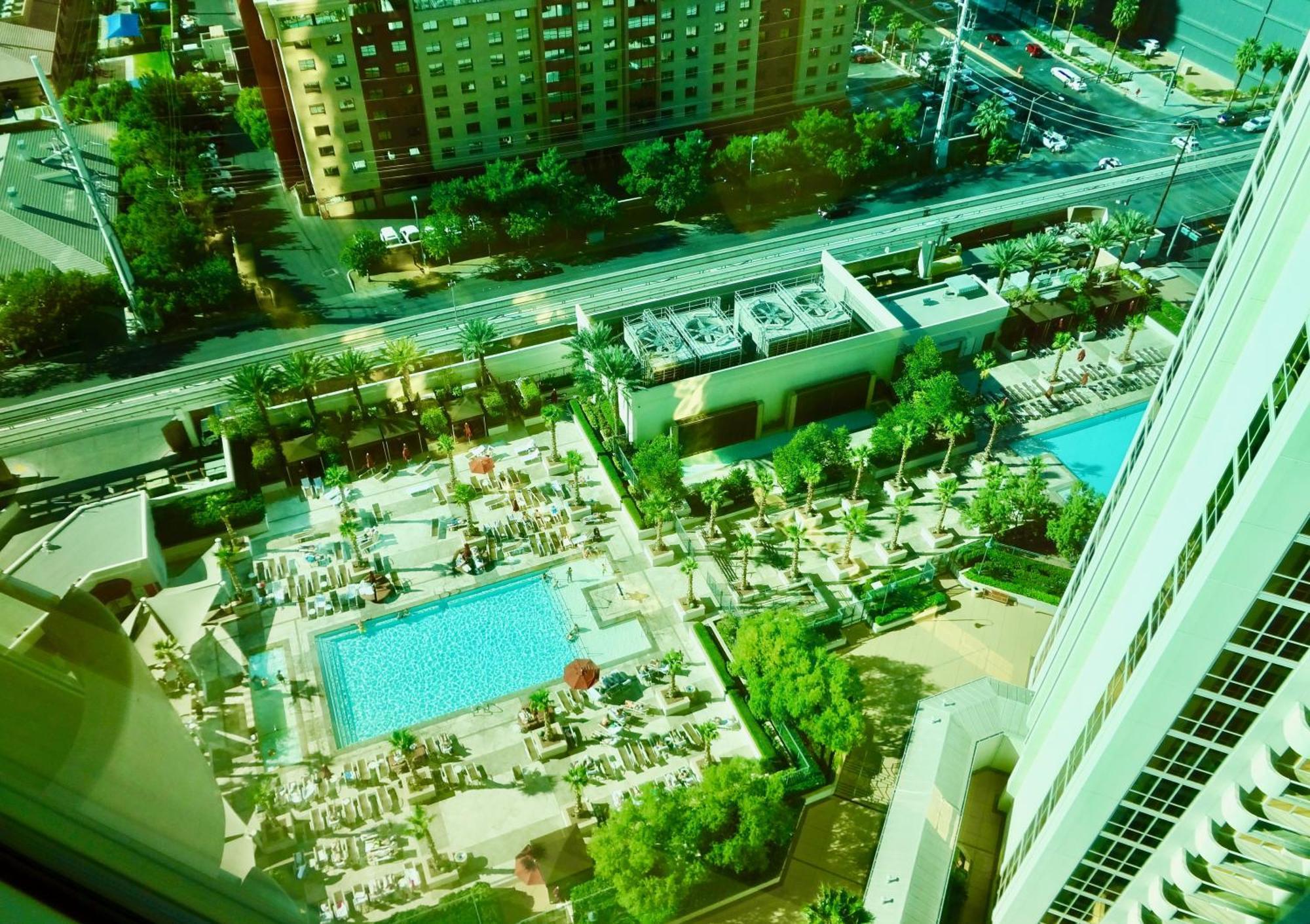 Strip View Suites - No Resort Fee ! Лас Вегас Стая снимка